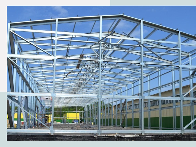 Строительство фабрик в Пугачёве