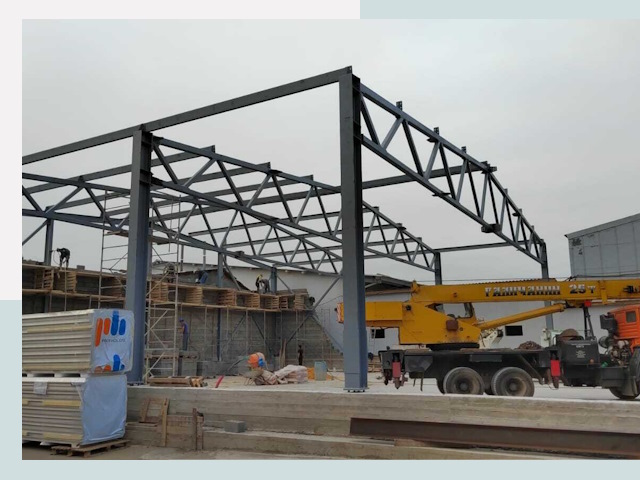 Строительство цехов в Пугачёве