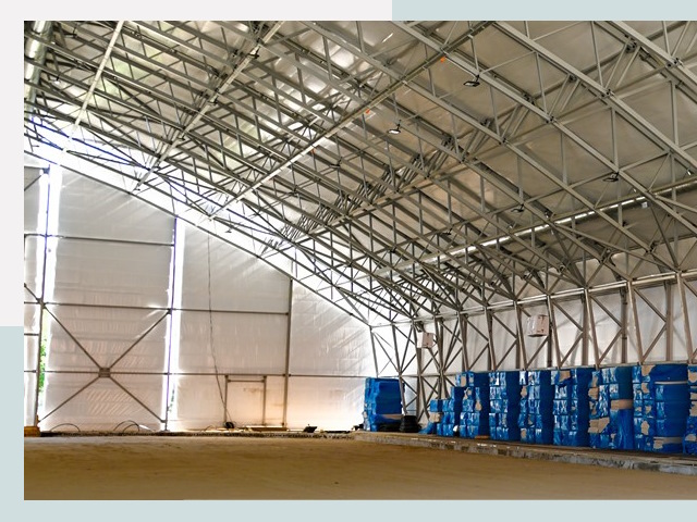 Строительство крытых катков в Пугачёве